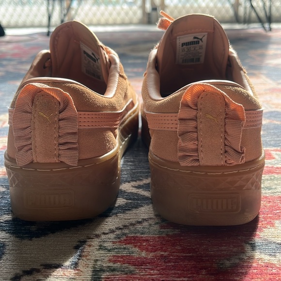 Suede Pumas - Picture 2 of 5